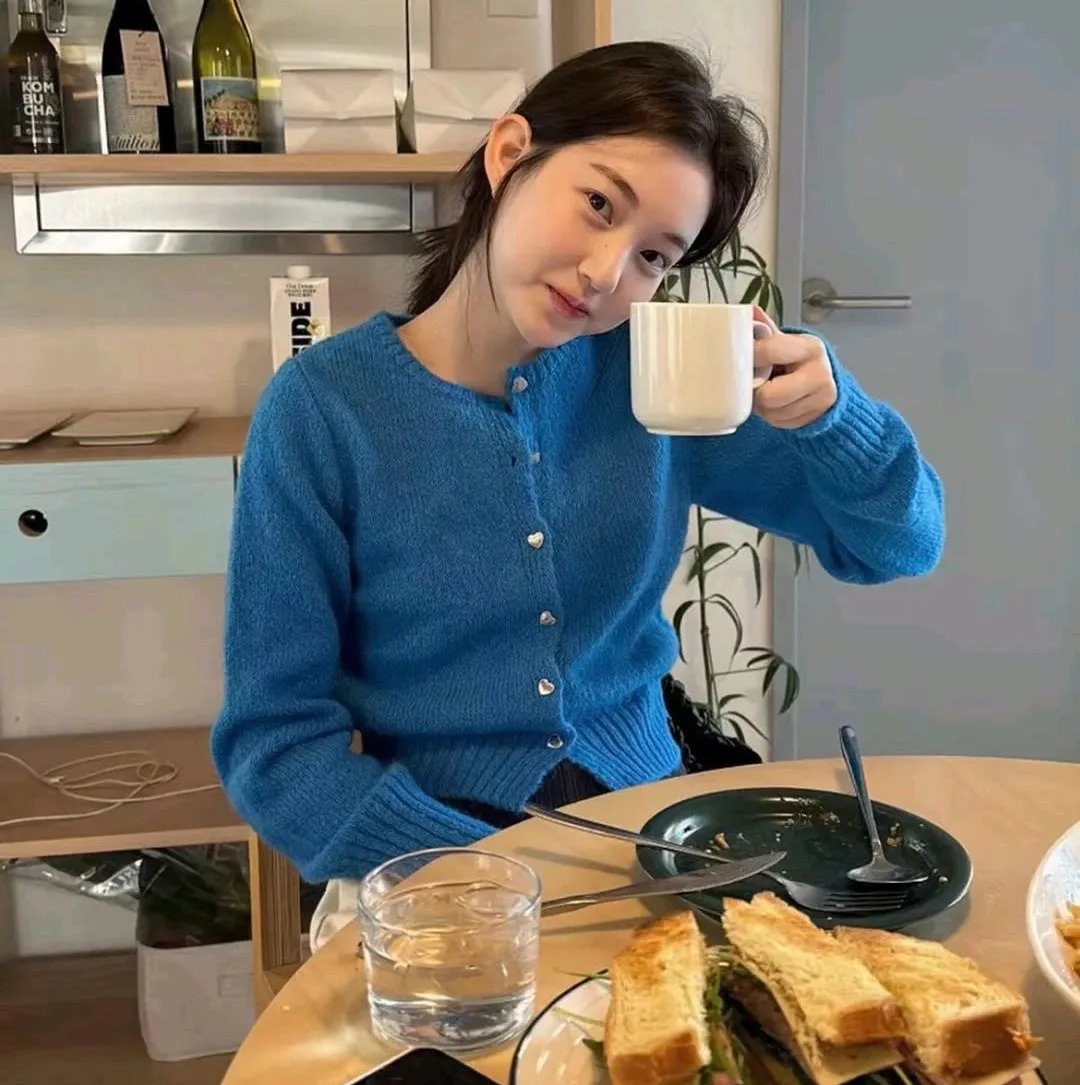 艳女新装